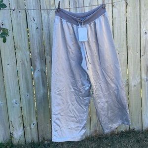 PJ Harlow silky pajama bottoms size large